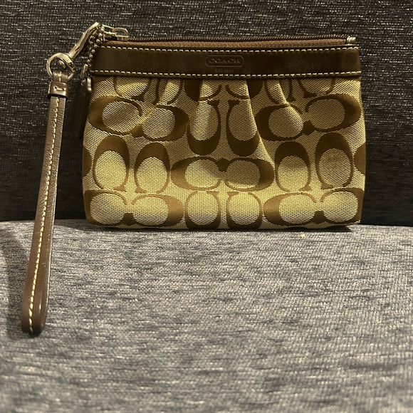 Coach Wristlet - Picture 1 of 3